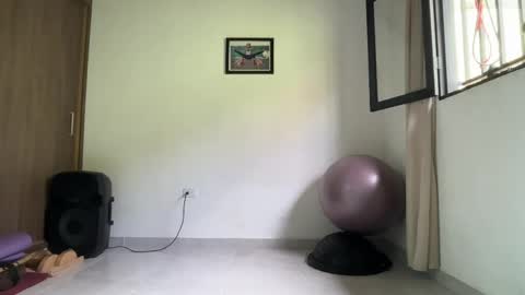 Im Jouliano online show from May 2026 03:06:01 PM