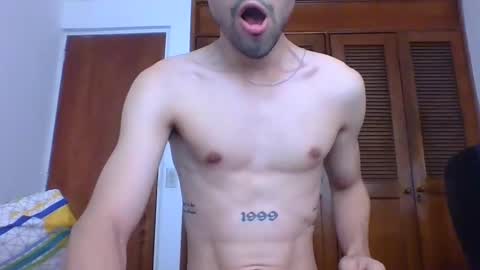 Snapshot of jovenvergonguapo09 chatting on December 2024 01:47:01 PM Van Helsing online show from December 2024 01:47:01 PM