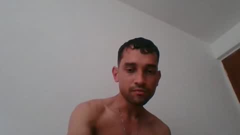 Snapshot of jovenvergonguapo09 chatting on November 2025 11:43:02 AM Van Helsing online show from November 2025 11:43:02 AM