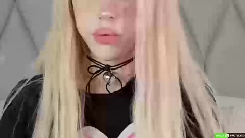 Snapshot of joybarker chatting on October 2025 01:42:02 PM Joy Barker online show from October 2025 01:42:02 PM