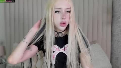 Snapshot of joybarker chatting on October 2025 01:43:02 PM Joy Barker online show from October 2025 01:43:02 PM