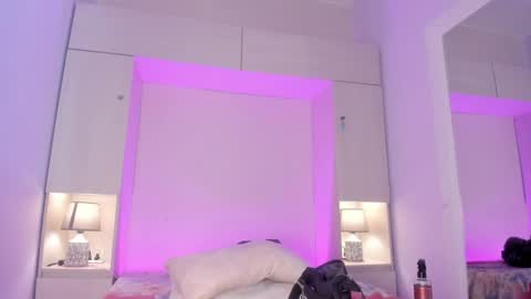 joyceblake online show from February 2026 08:31:02 PM