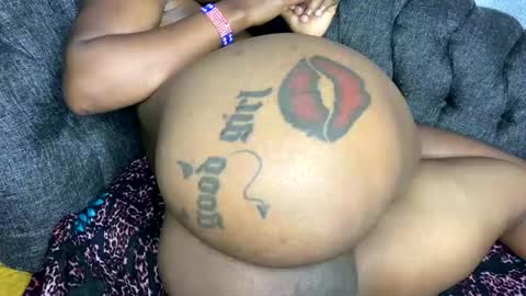 Butterflyass online show from February 2026 04:19:02 AM