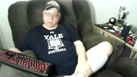 jpmel99 online show from November 2025 11:51:01 PM