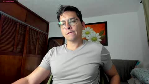Cristian- tellme Criis online show from April 2026 04:21:01 AM