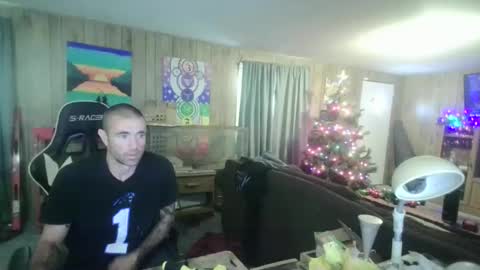 jrizzle1111 online show from December 2025 04:24:01 PM