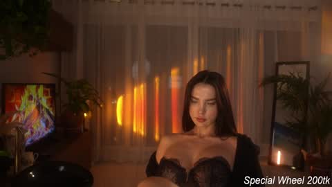 Jennifer Diaz online show from February 2026 08:35:01 PM