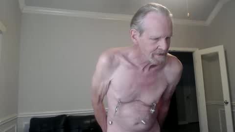 jtull52 online show from November 2025 12:50:02 PM