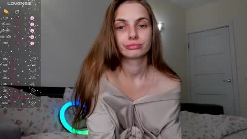 Julia and Julia online show from May 2026 06:39:01 PM