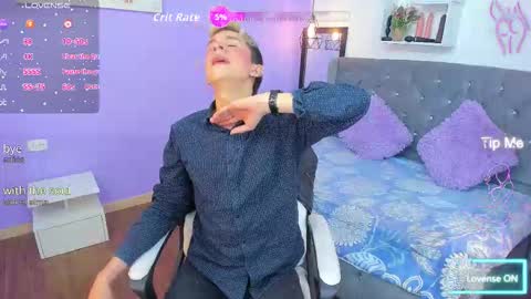 Snapshot of juaan_diick chatting on December 2025 06:02:01 PM Juandii online show from December 2025 06:02:01 PM