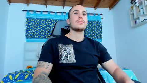 Juan online show from February 2025 01:44:02 AM