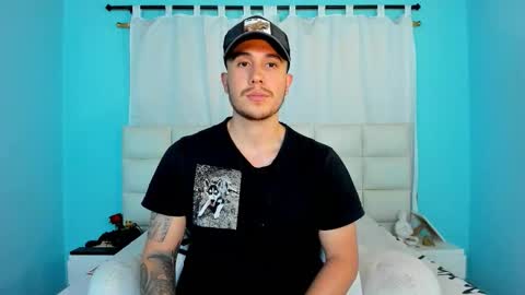 Juan online show from November 2025 09:25:01 PM