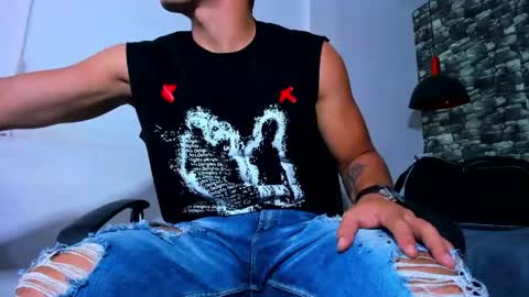 juan_jsmith online show from May 2026 09:43:01 PM