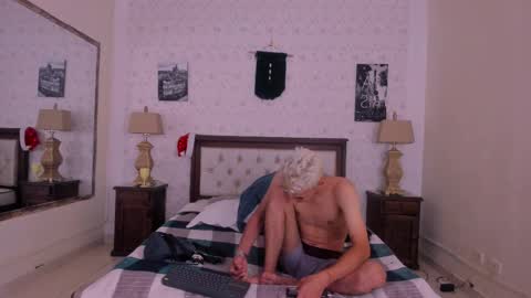 Snapshot of juan_lovers chatting on December 2024 06:50:01 PM J U A N L O V E R S online show from December 2024 06:50:01 PM