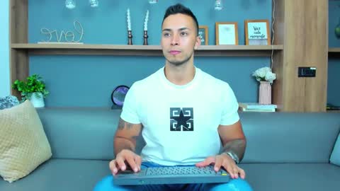 juan_muscle online show from March 2025 03:22:01 AM
