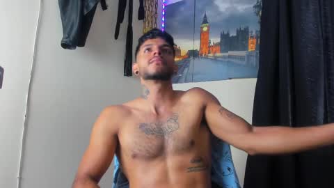 Juan Esteban online show from March 2025 12:12:02 PM