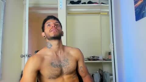 Juan Esteban online show from September 2025 11:54:01 AM