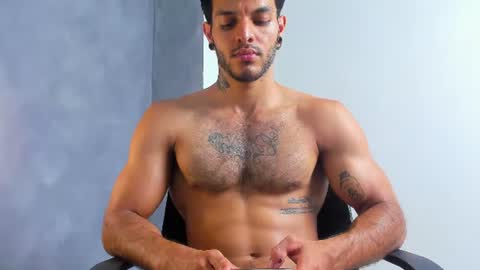 Snapshot of juanbladde chatting on June 2026 02:53:01 AM Juan Esteban online show from June 2026 02:53:01 AM