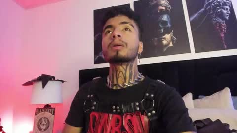 juancamilo66_ online show from October 2025 02:45:01 AM