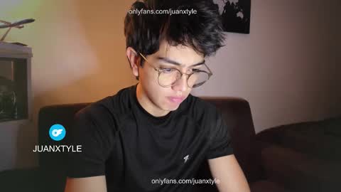 . online show from December 2025 06:57:02 PM