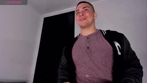 Snapshot of juandiamonds chatting on February 2025 02:24:01 PM Juan David online show from February 2025 02:24:01 PM