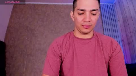 Snapshot of juandiamonds chatting on March 2025 12:59:02 PM Juan David online show from March 2025 12:59:02 PM