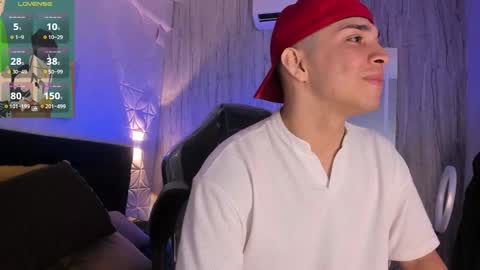 Snapshot of juandiamonds chatting on October 2025 12:59:01 PM Juan David online show from October 2025 12:59:01 PM