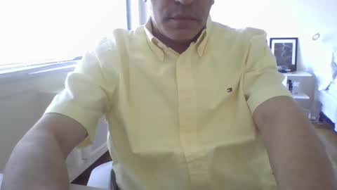 Snapshot of juanearth1 chatting on April 2026 10:51:02 PM juanearth1 online show from April 2026 10:51:02 PM