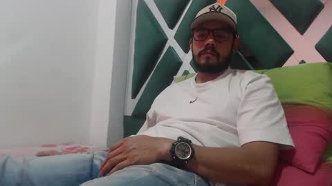 Snapshot of juanfe_style chatting on September 2025 01:55:02 PM juanfe_style online show from September 2025 01:55:02 PM