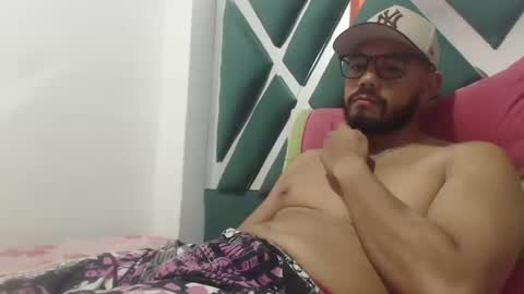 Snapshot of juanfe_style chatting on September 2025 01:18:02 AM juanfe_style online show from September 2025 01:18:02 AM