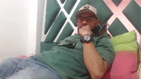 Snapshot of juanfe_style chatting on September 2025 08:32:02 PM juanfe_style online show from September 2025 08:32:02 PM