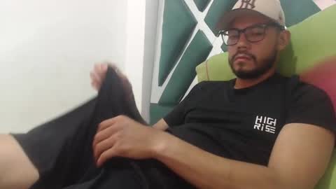 Snapshot of juanfe_style chatting on October 2025 02:29:01 PM juanfe_style online show from October 2025 02:29:01 PM