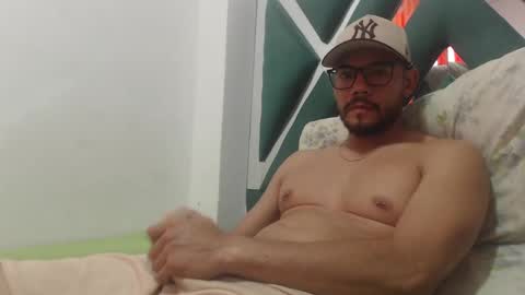 Snapshot of juanfe_style chatting on November 2025 12:38:02 PM juanfe_style online show from November 2025 12:38:02 PM