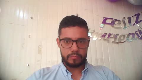 Snapshot of juanfe_style chatting on December 2025 04:36:01 PM juanfe_style online show from December 2025 04:36:01 PM