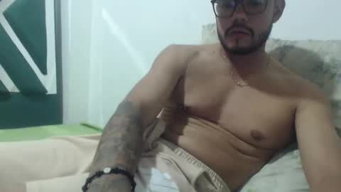 Snapshot of juanfe_style chatting on March 2026 12:16:01 AM juanfe_style online show from March 2026 12:16:01 AM