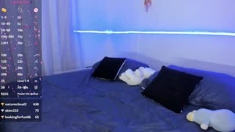 Blue online show from February 2025 11:43:01 PM