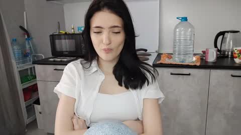 Veronika online show from June 2026 07:36:01 AM