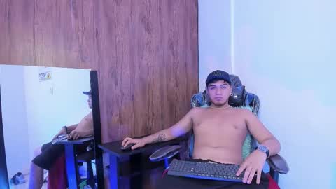 JUAN  online show from October 2025 05:17:02 AM