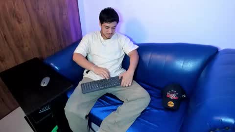 JUAN  online show from November 2025 03:12:01 PM