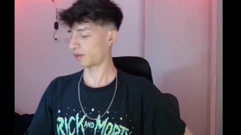 juanmres online show from November 2025 04:01:01 AM