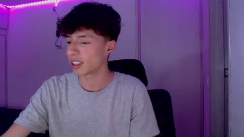 juanmres online show from February 2026 12:26:02 AM