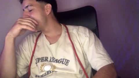 juannvalencia11 online show from April 2026 02:25:01 AM