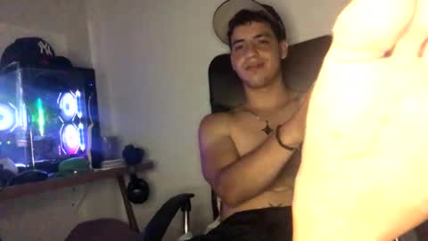 juannvalencia11 online show from May 2026 05:25:01 AM