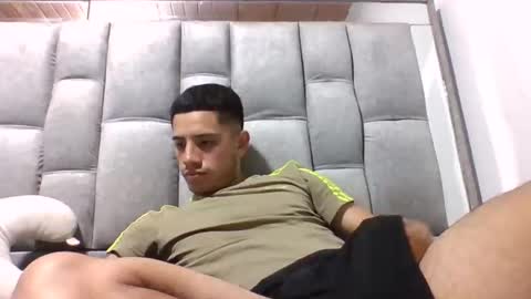 juanperez1999777 online show from September 2025 03:54:01 AM