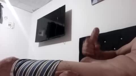 juanpinguin online show from February 2025 04:24:02 AM