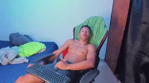 Snapshot of juansw66 chatting on May 2026 04:02:02 PM juansw66 online show from May 2026 04:02:02 PM