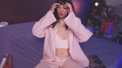 Snapshot of juby_yubi chatting on January 2025 04:41:01 PM Arina online show from January 2025 04:41:01 PM