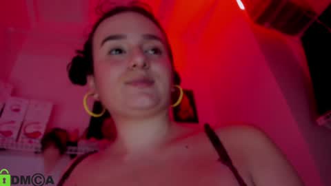 Sisi online show from January 2025 10:02:01 PM