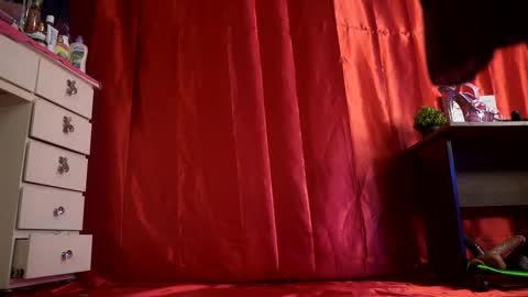 Sisi online show from October 2025 02:02:05 AM