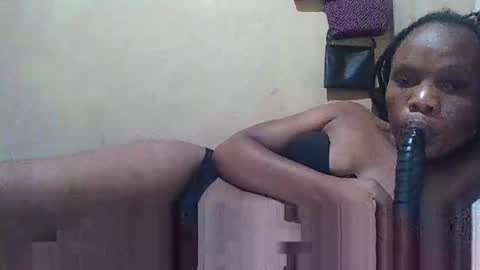 juice_petite3 online show from January 2025 07:00:02 PM